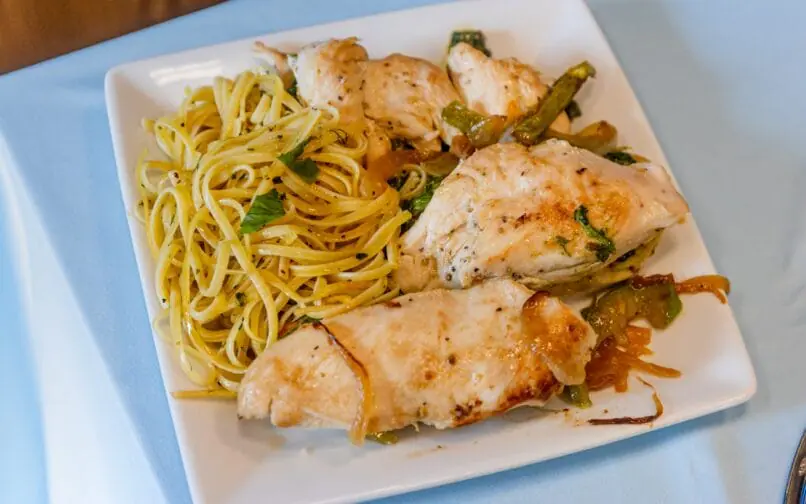 Chicken with noodles image
